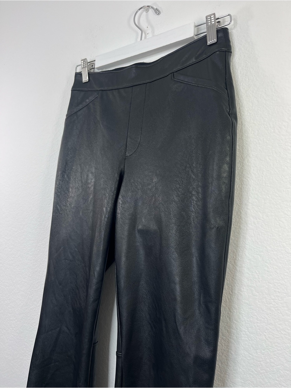 SPANX Black Faux Leather Kick Flare Ankle Crop Pants size Medium 20848R - Picture 3 of 10